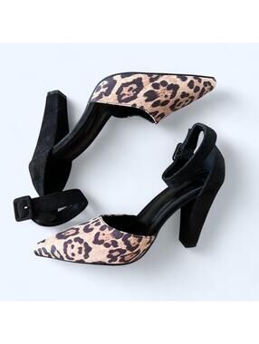 Leopard print ankle strap block heels size 8 🐆